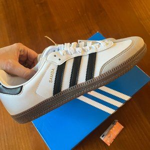 NWT Adidas Samba Sneakers White Gum Sole M 6.5/ W 8